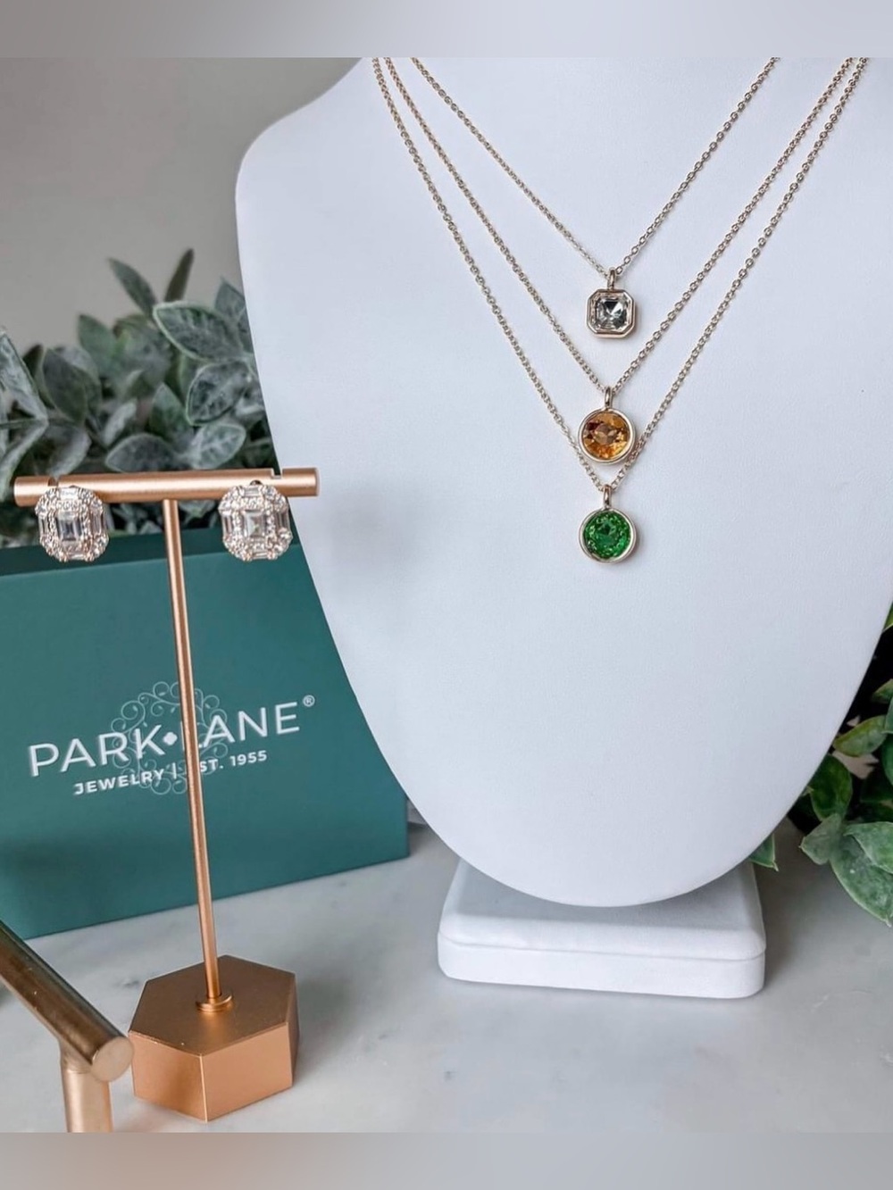 Park Lane Vintage October 2024 OPHELIA Sparkle Box Premium - NECKLACE & EARRINGS